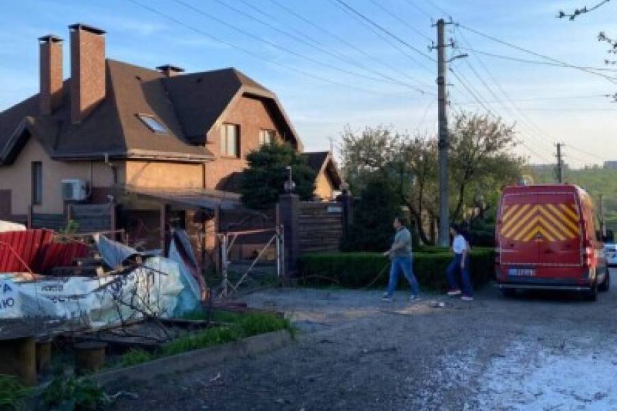 На Дніпропетровщині ворог поцілив в об’єкт інфраструктури, у Запорізькій області внаслідок обстрілу загинула жінка